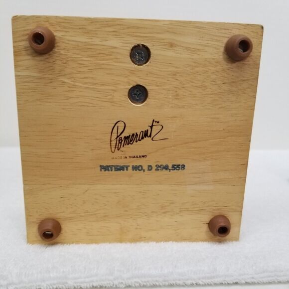 Pomerantz vintage hardwood 1' tall banana hook counter top - Picture 9 of 10